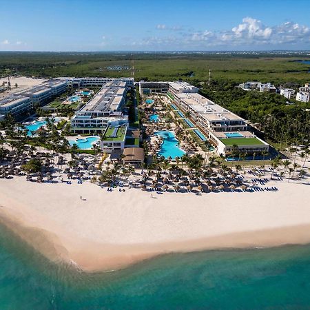 Serenade All Suites - Adults Only Resort بونتا كانا المظهر الخارجي الصورة